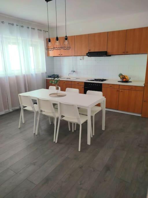 Apartment Dora-100M From The Central Beach Makarská Exteriér fotografie