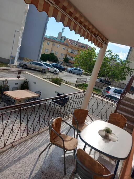 Apartment Dora-100M From The Central Beach Makarská Exteriér fotografie